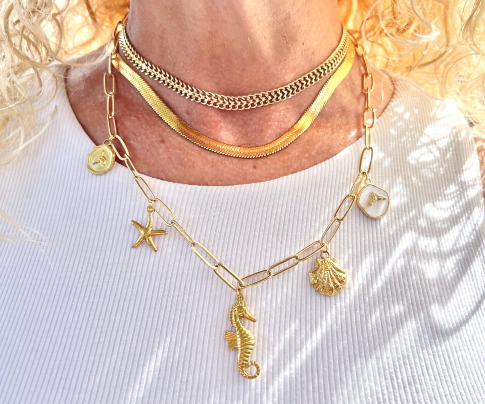 שרשרת צ'ארמים אקווה